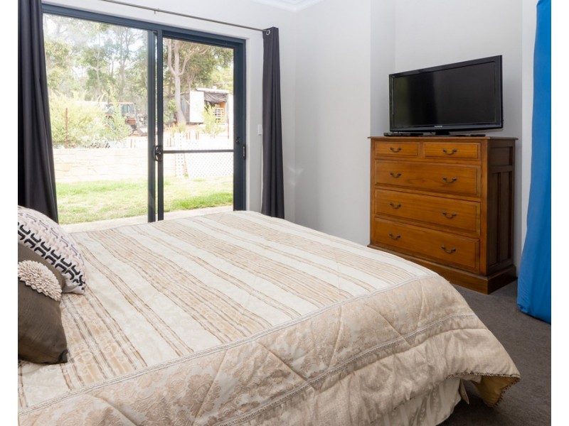 156 Chapman Hill East Road, Chapman Hill WA 6280