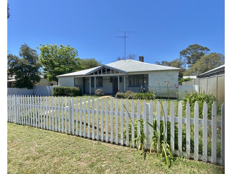 90 DUCHESS Street, Busselton WA 6280