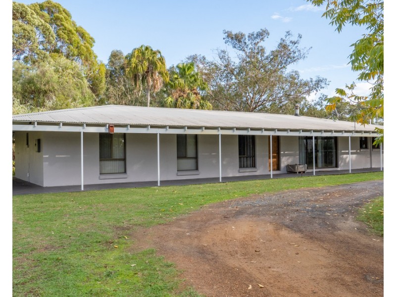 16 Tompsett Road, Tutunup WA 6280