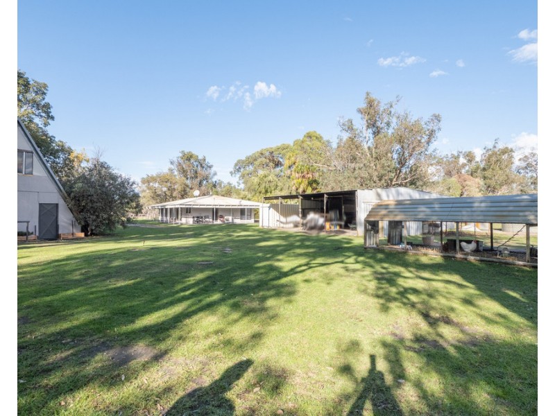16 Tompsett Road, Tutunup WA 6280