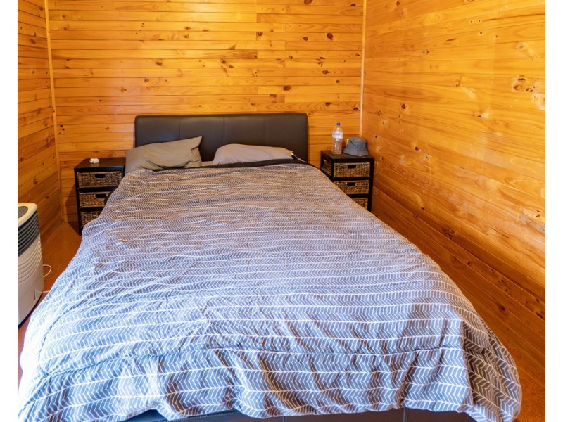 16 Tompsett Road, Tutunup WA 6280