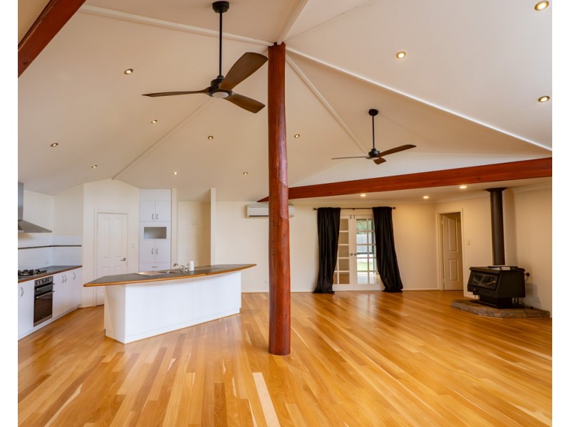 8 WHISTLER Cove, West Busselton WA 6280