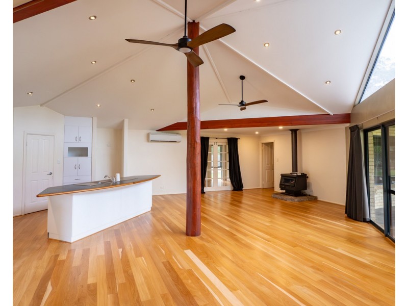 8 WHISTLER Cove, West Busselton WA 6280