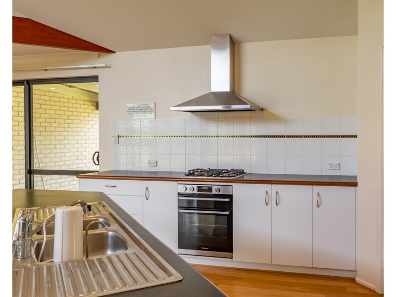 8 WHISTLER Cove, West Busselton WA 6280