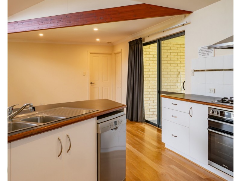 8 WHISTLER Cove, West Busselton WA 6280