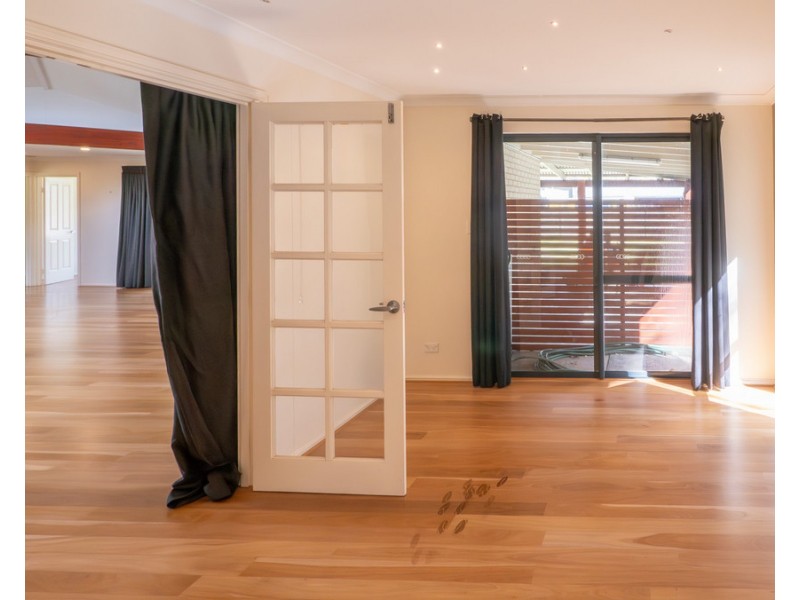 8 WHISTLER Cove, West Busselton WA 6280