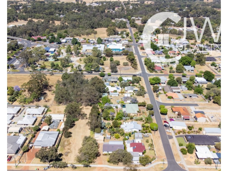 22 West Road, Capel WA 6271