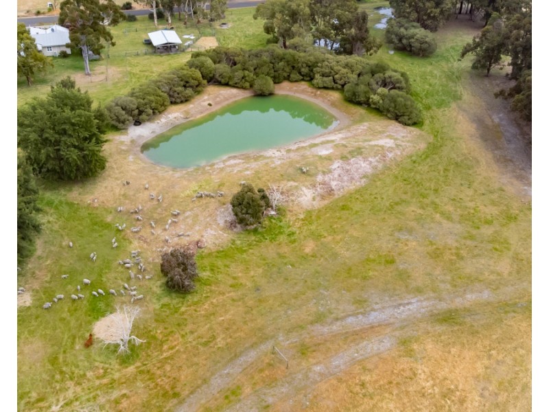 311 Yoongarillup Road, Sabina River WA 6280