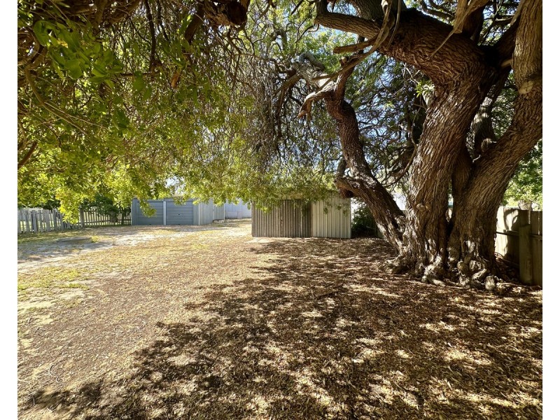 92 Duchess Street, Busselton WA 6280