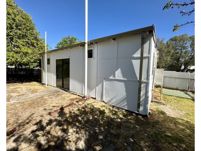 92 Duchess Street, Busselton WA 6280