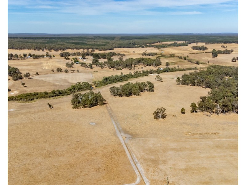 1 Hopkins Road, Chapman Hill WA 6280