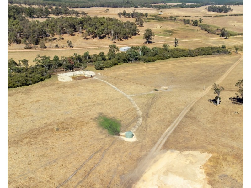 1 Hopkins Road, Chapman Hill WA 6280