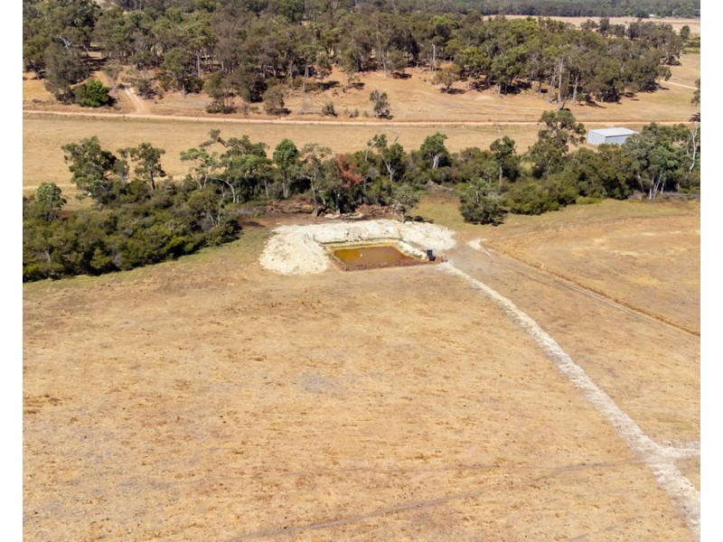 1 Hopkins Road, Chapman Hill WA 6280