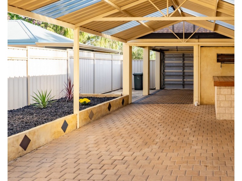 102 College Avenue, West Busselton WA 6280