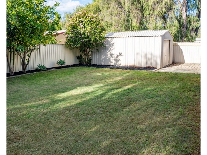 102 College Avenue, West Busselton WA 6280