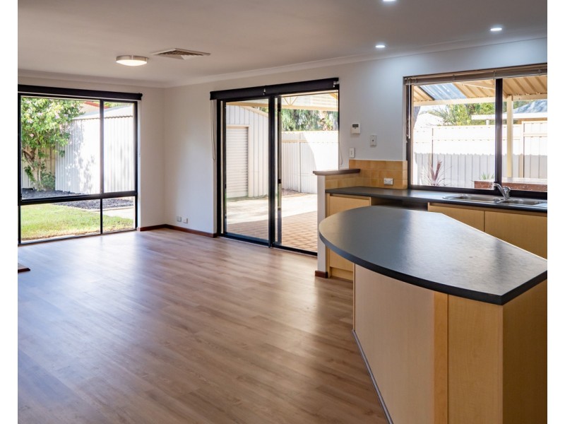 102 College Avenue, West Busselton WA 6280