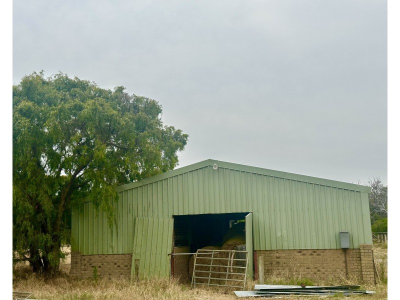 174 Forrest Beach Road, Wonnerup WA 6280