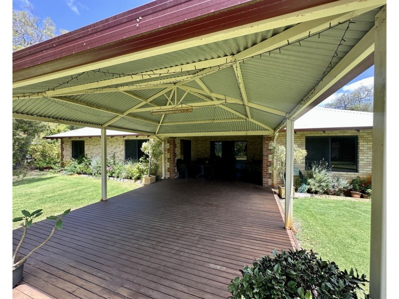 19 Klaehn Crescent, Yalyalup WA 6280