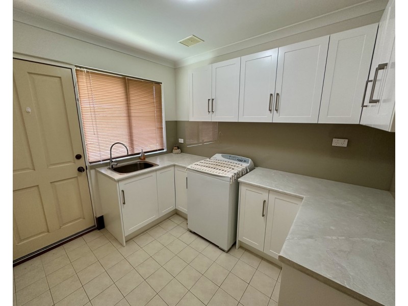 19 Klaehn Crescent, Yalyalup WA 6280