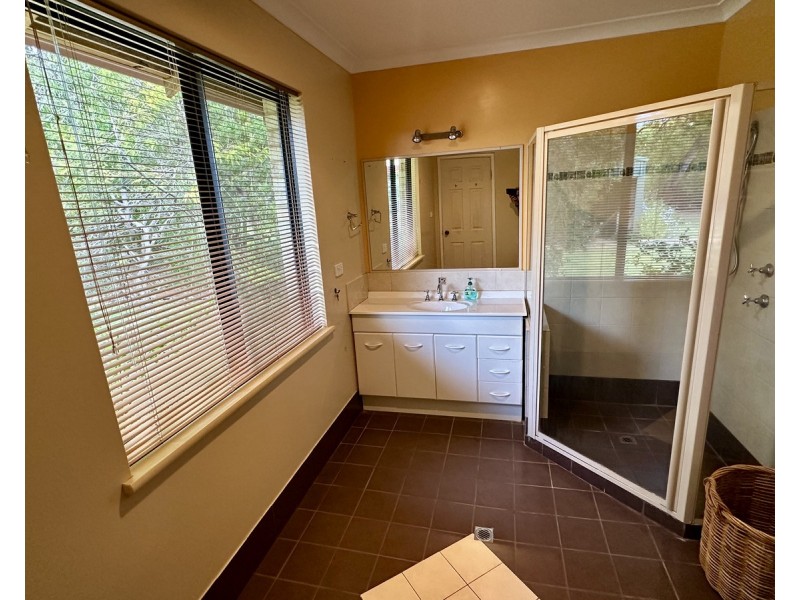 19 Klaehn Crescent, Yalyalup WA 6280