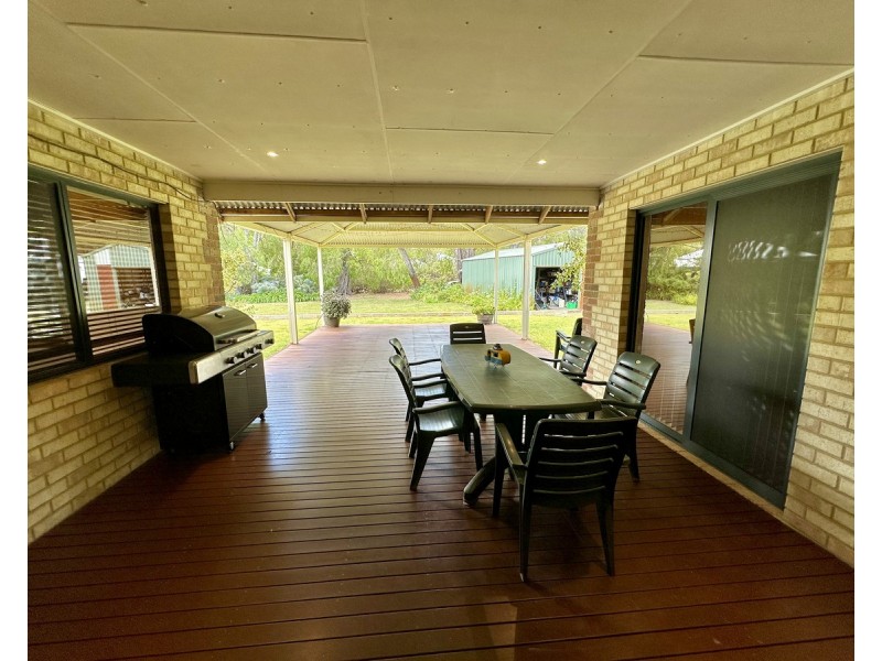 19 Klaehn Crescent, Yalyalup WA 6280