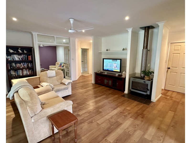 19 Klaehn Crescent, Yalyalup WA 6280