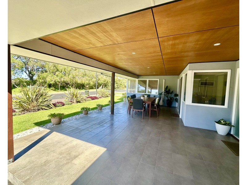 81 Broadwater Boulevard, Broadwater WA 6280