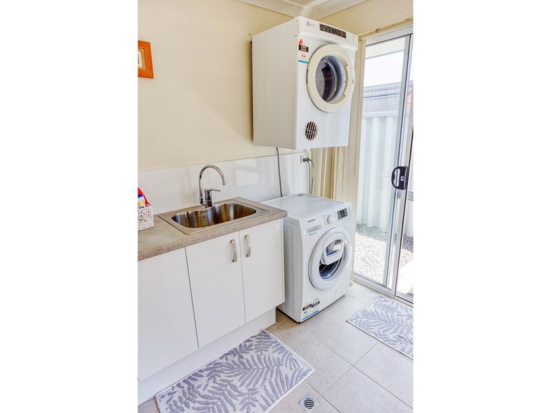 81 Broadwater Boulevard, Broadwater WA 6280