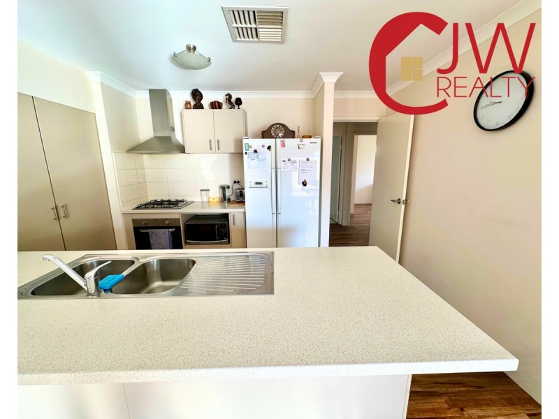 60 Gigondas Street, Yalyalup WA 6280