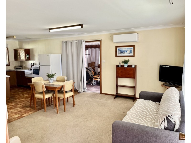 12 Marshall Street, Quindalup WA 6281