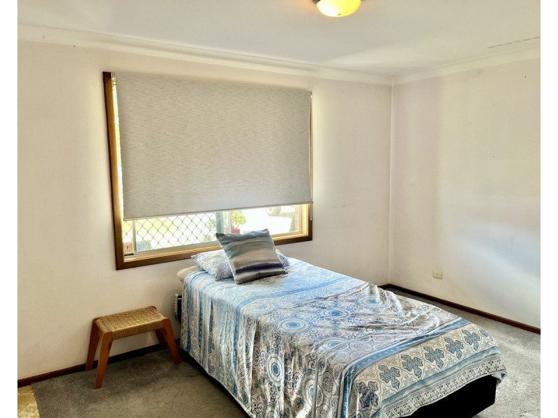 12 Marshall Street, Quindalup WA 6281