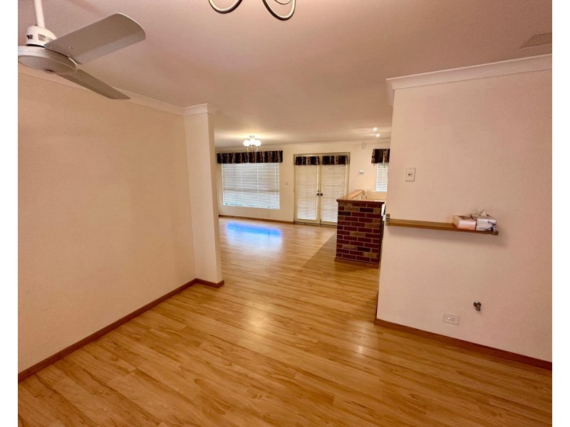 5 Silver Gull Court, Geographe WA 6280