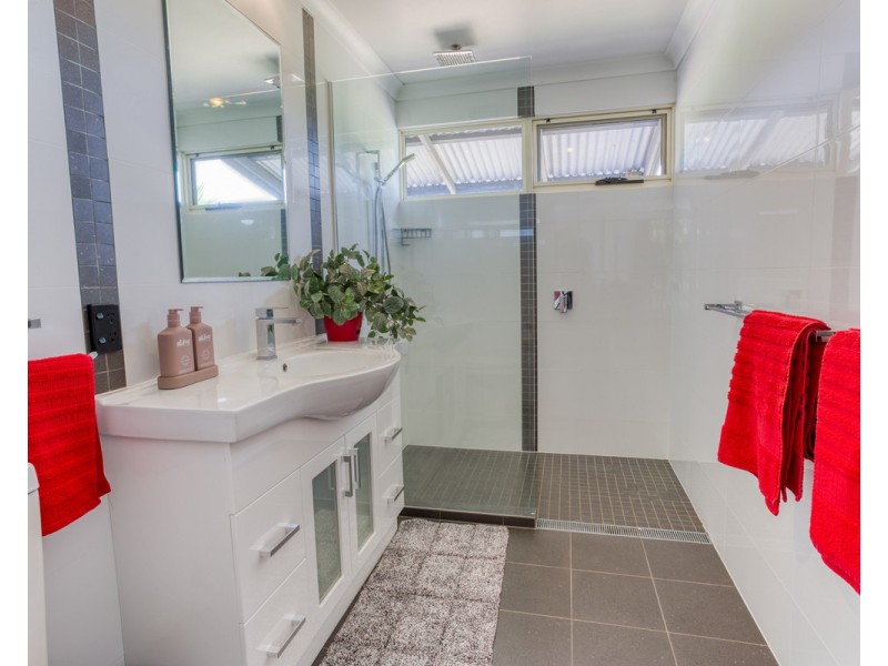 915 Kaloorup Road, Kaloorup WA 6280