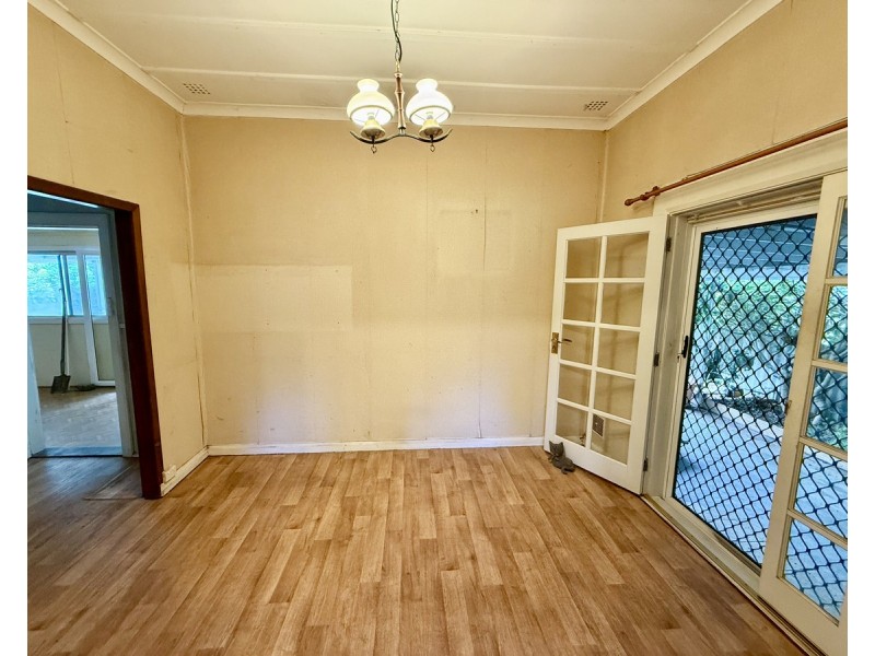 32 Fairbairn Road, Busselton WA 6280
