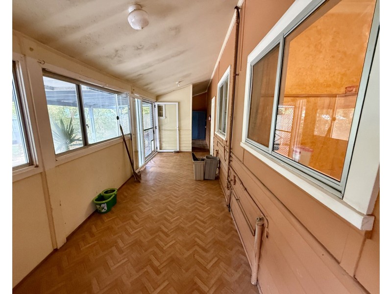 32 Fairbairn Road, Busselton WA 6280