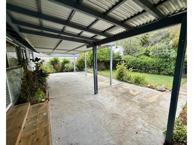32 Fairbairn Road, Busselton WA 6280