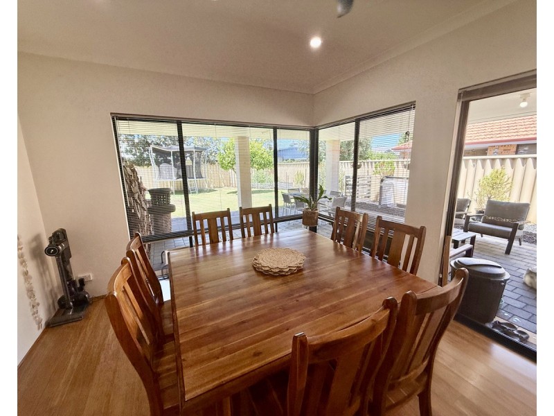 50 Marseilles Drive, Yalyalup WA 6280