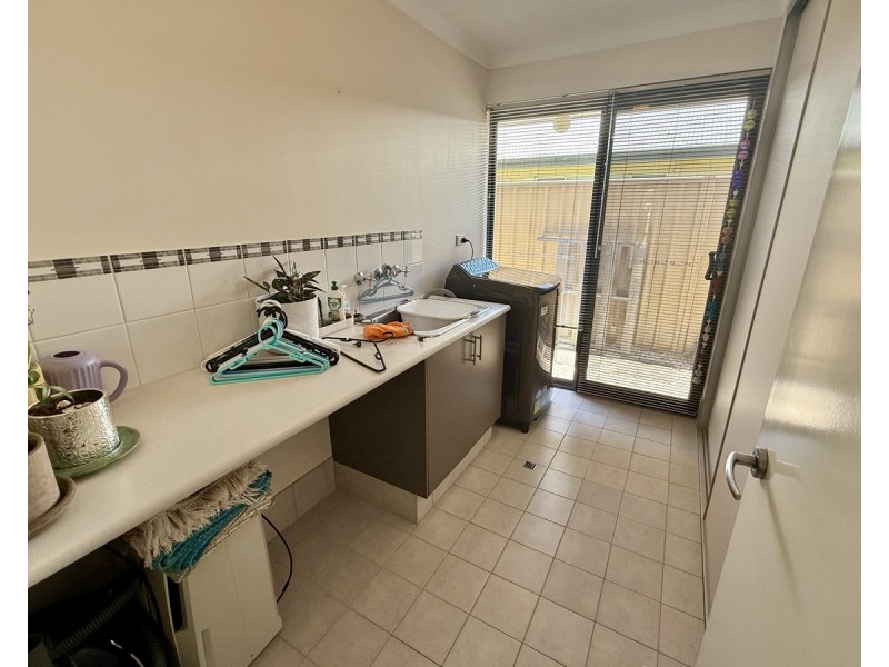 50 Marseilles Drive, Yalyalup WA 6280