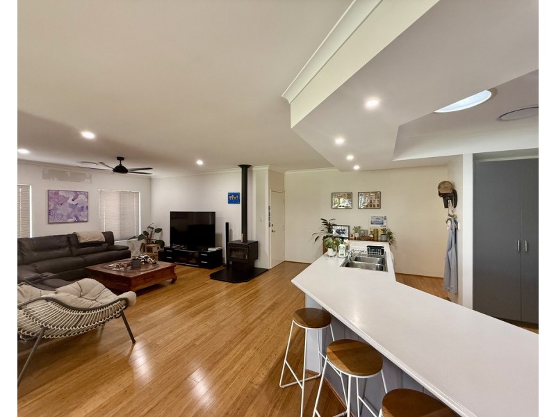 50 Marseilles Drive, Yalyalup WA 6280