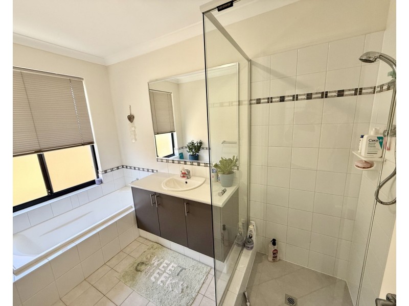 50 Marseilles Drive, Yalyalup WA 6280