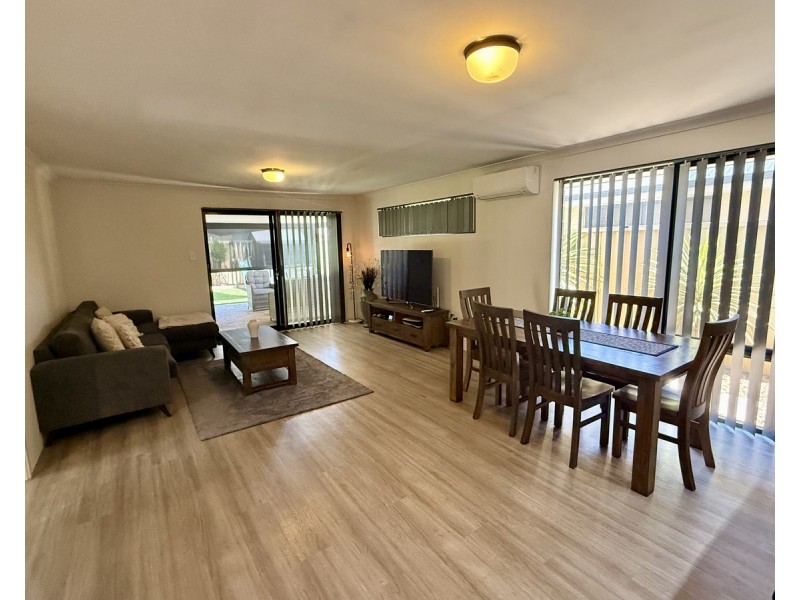 10 Castellar Pass, Yalyalup WA 6280