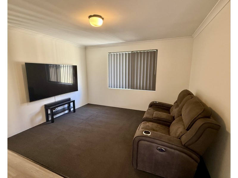 10 Castellar Pass, Yalyalup WA 6280