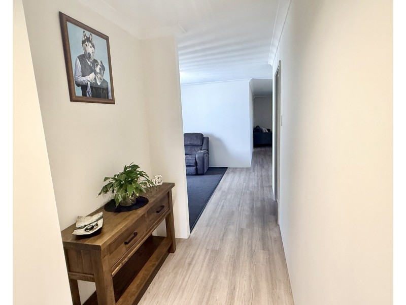 10 Castellar Pass, Yalyalup WA 6280