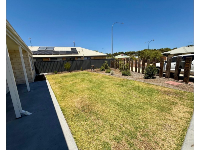 4 Henry Willmott Drive, Geographe WA 6280