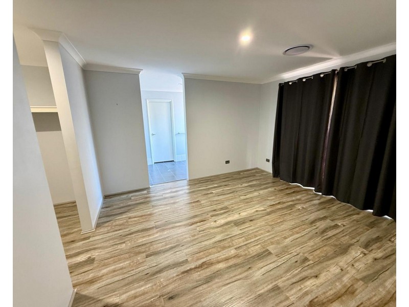 4 Henry Willmott Drive, Geographe WA 6280