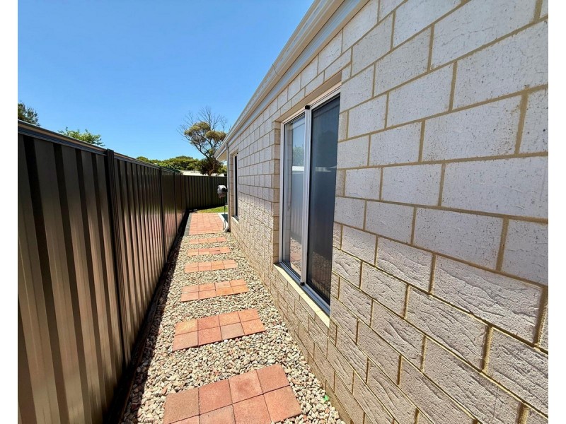 4 Henry Willmott Drive, Geographe WA 6280