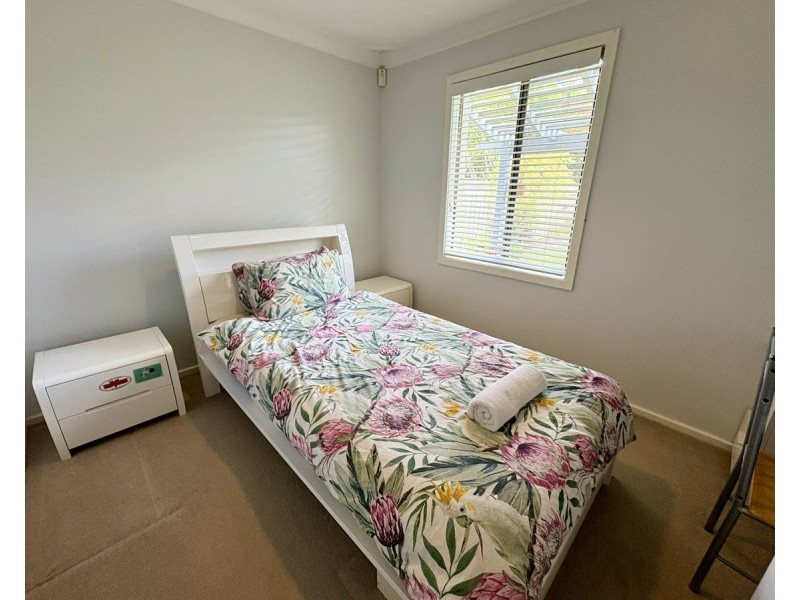 7 Phyllis Street, Broadwater WA 6280