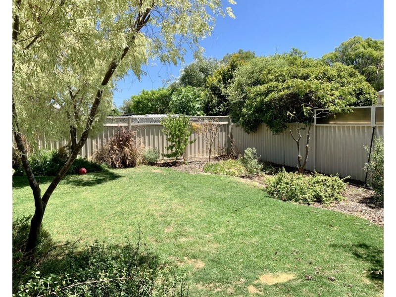 7 Phyllis Street, Broadwater WA 6280