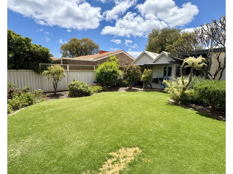 7 Phyllis Street, Broadwater WA 6280