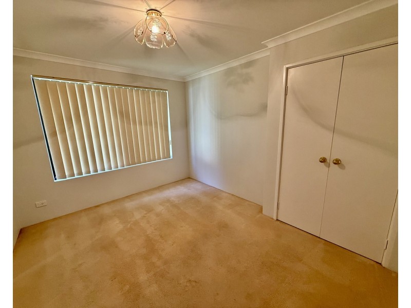 39 Silver Gull Court, Geographe WA 6280